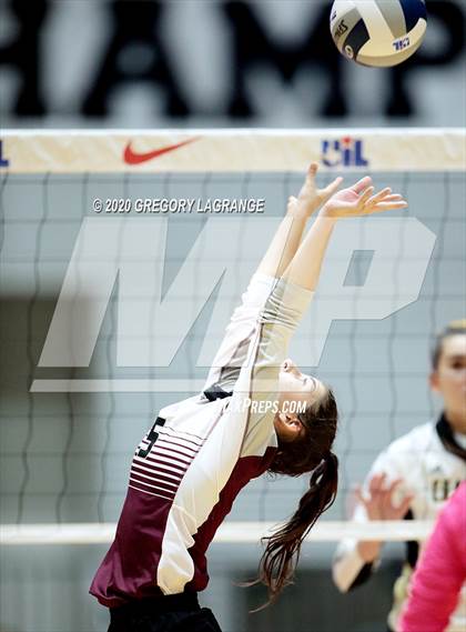Thumbnail 1 in Crawford vs Iola (UIL 2A Final) photogallery.