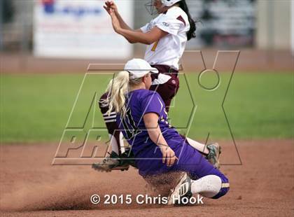 Thumbnail 2 in Nogales vs. Sabino (Tucson Badger Invitational) photogallery.