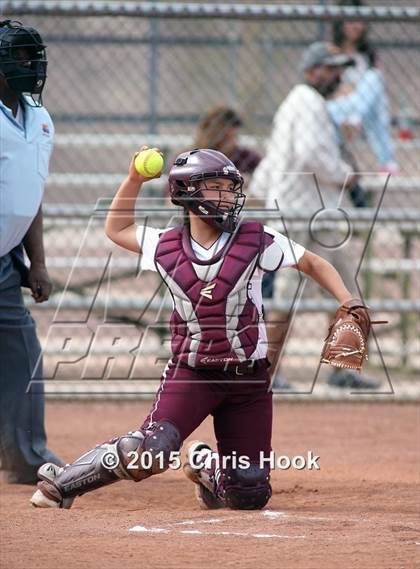 Thumbnail 3 in Nogales vs. Sabino (Tucson Badger Invitational) photogallery.