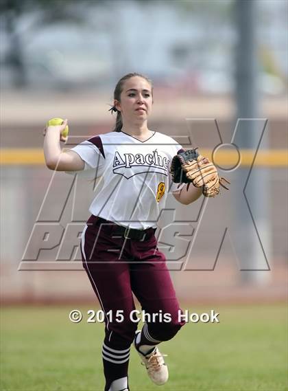 Thumbnail 2 in Nogales vs. Sabino (Tucson Badger Invitational) photogallery.