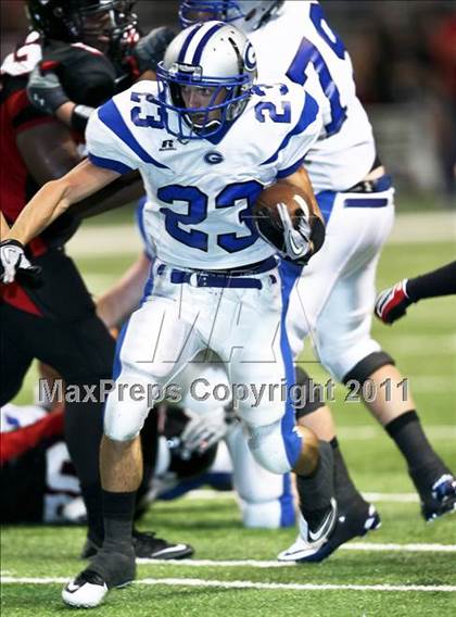 Thumbnail 1 in Georgetown vs. Harker Heights (Dave Campbell's Texas Football Classic) photogallery.
