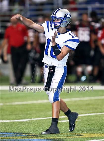 Thumbnail 3 in Georgetown vs. Harker Heights (Dave Campbell's Texas Football Classic) photogallery.