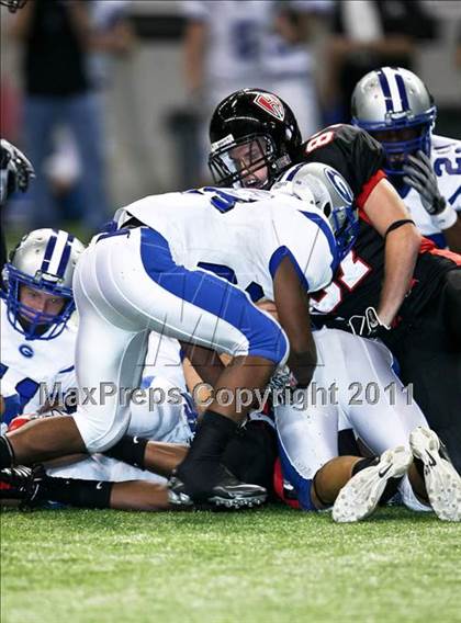 Thumbnail 3 in Georgetown vs. Harker Heights (Dave Campbell's Texas Football Classic) photogallery.