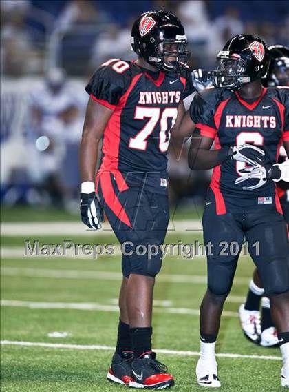 Thumbnail 2 in Georgetown vs. Harker Heights (Dave Campbell's Texas Football Classic) photogallery.