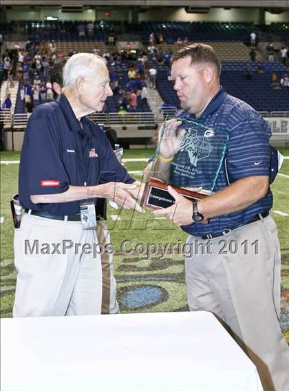 Thumbnail 1 in Georgetown vs. Harker Heights (Dave Campbell's Texas Football Classic) photogallery.