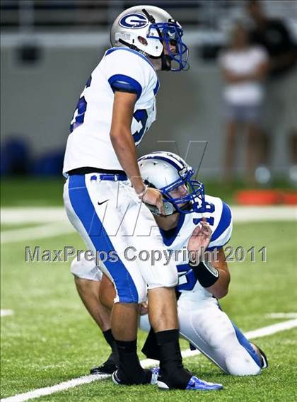 Thumbnail 3 in Georgetown vs. Harker Heights (Dave Campbell's Texas Football Classic) photogallery.
