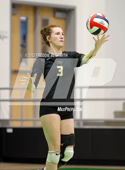 Thumbnail 1 in Whitewright vs. Alba-Golden photogallery.