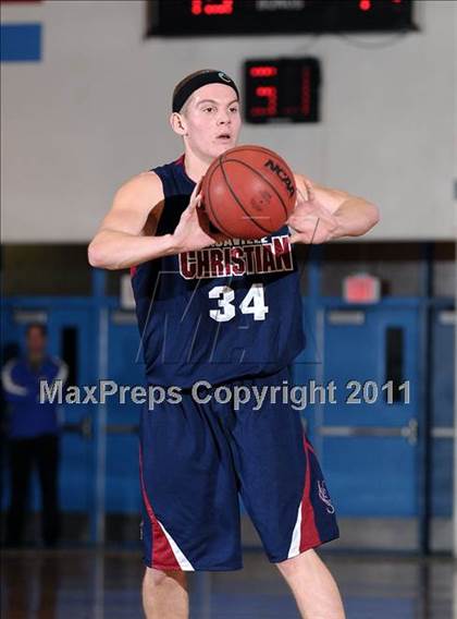 Thumbnail 1 in Vacaville Christian @ Highlands photogallery.