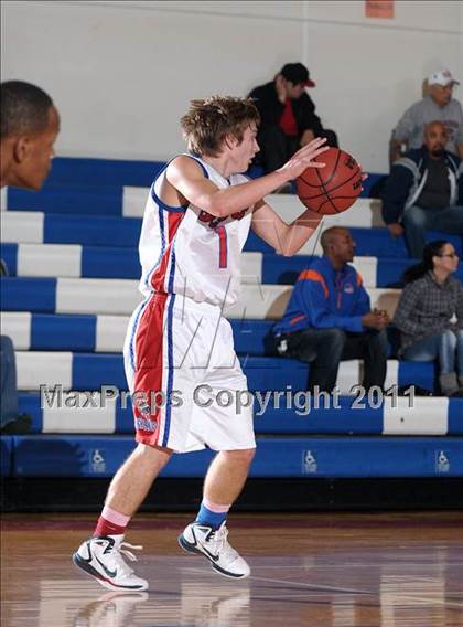 Thumbnail 1 in Vacaville Christian @ Highlands photogallery.