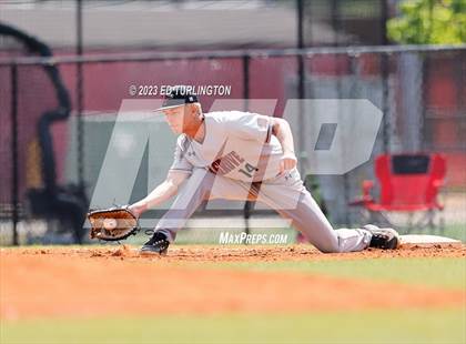 Thumbnail 1 in Hillgrove @ Lassiter photogallery.