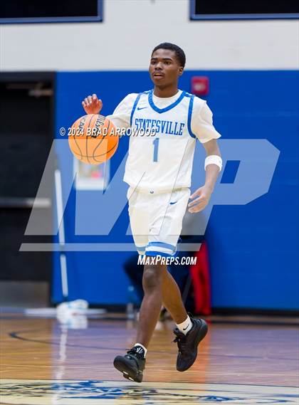 Thumbnail 1 in Cannon vs. Statesville (Phenom Lakesgiving) photogallery.