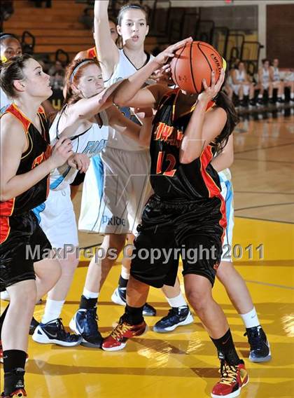 Thumbnail 2 in Foothill vs Etiwanda (OC Championships) photogallery.