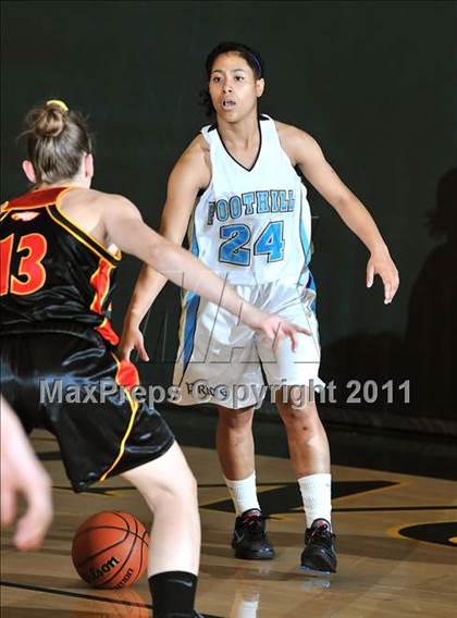 Thumbnail 2 in Foothill vs Etiwanda (OC Championships) photogallery.
