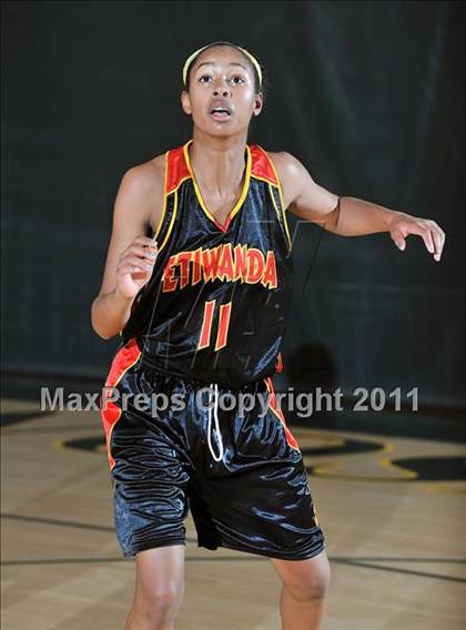 Thumbnail 1 in Foothill vs Etiwanda (OC Championships) photogallery.