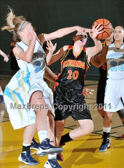 Thumbnail 2 in Foothill vs Etiwanda (OC Championships) photogallery.