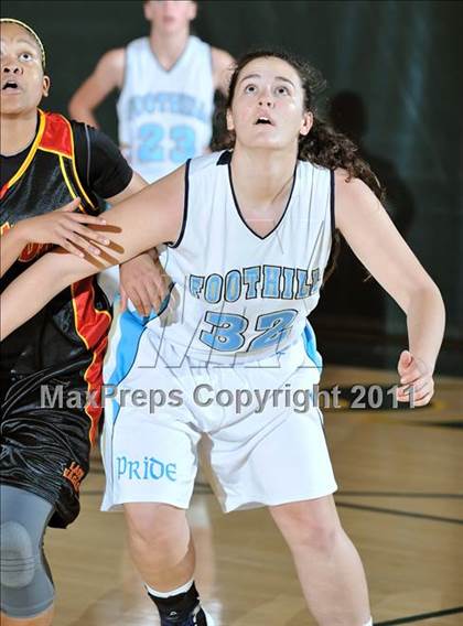 Thumbnail 3 in Foothill vs Etiwanda (OC Championships) photogallery.