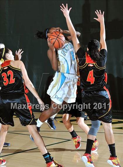 Thumbnail 3 in Foothill vs Etiwanda (OC Championships) photogallery.