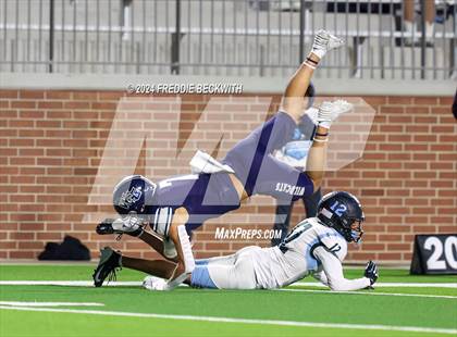 Thumbnail 2 in Seguin vs. Walnut Grove (UIL 5A Division II Bi-District Playoff) photogallery.