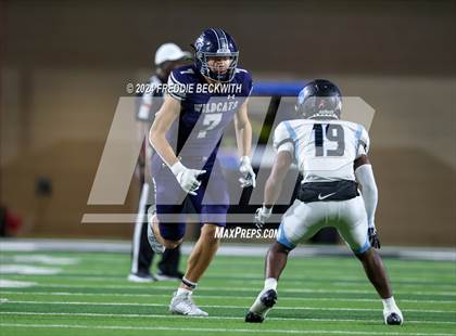 Thumbnail 3 in Seguin vs. Walnut Grove (UIL 5A Division II Bi-District Playoff) photogallery.