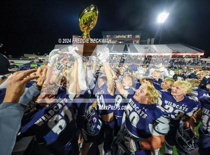 Thumbnail 2 in Seguin vs. Walnut Grove (UIL 5A Division II Bi-District Playoff) photogallery.