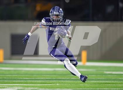 Thumbnail 3 in Seguin vs. Walnut Grove (UIL 5A Division II Bi-District Playoff) photogallery.