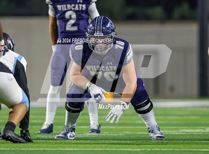 Thumbnail 3 in Seguin vs. Walnut Grove (UIL 5A Division II Bi-District Playoff) photogallery.
