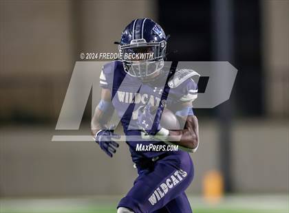 Thumbnail 2 in Seguin vs. Walnut Grove (UIL 5A Division II Bi-District Playoff) photogallery.