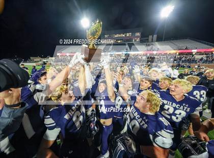 Thumbnail 3 in Seguin vs. Walnut Grove (UIL 5A Division II Bi-District Playoff) photogallery.