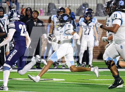 Thumbnail 3 in Seguin vs. Walnut Grove (UIL 5A Division II Bi-District Playoff) photogallery.
