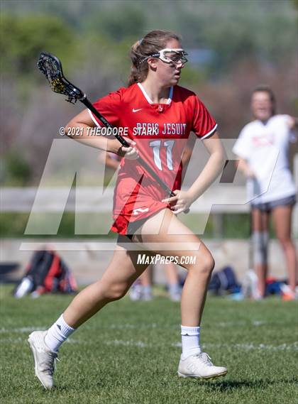 Thumbnail 2 in Regis Jesuit photogallery.