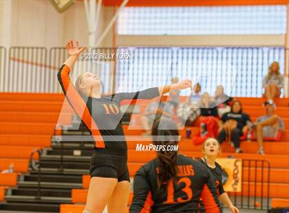 Thumbnail 1 in Grand Saline vs Prairiland photogallery.