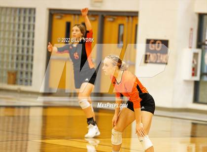 Thumbnail 1 in Grand Saline vs Prairiland photogallery.