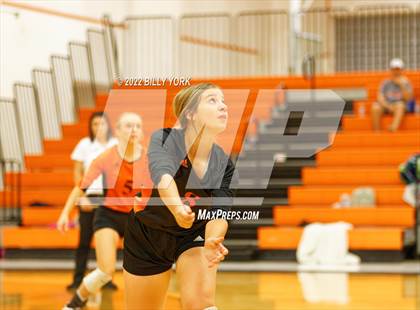 Thumbnail 3 in Grand Saline vs Prairiland photogallery.