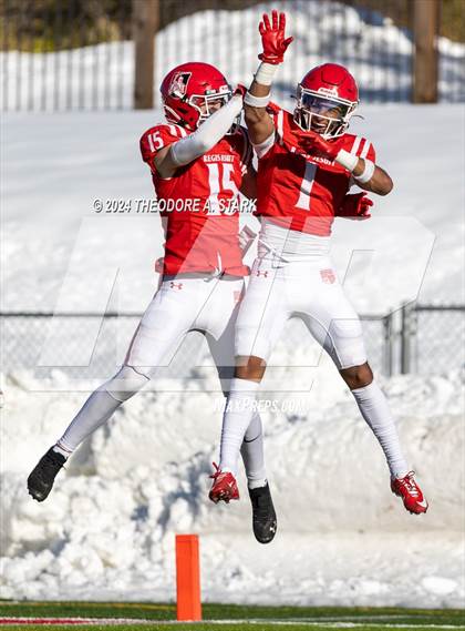 Thumbnail 3 in Eaglecrest vs. Regis Jesuit (CHSAA 5A 1st Round) photogallery.
