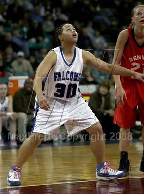 Thumbnail 2 in Denver East vs Highlands Ranch (5A Great 8) photogallery.