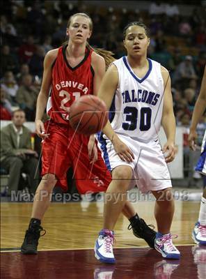 Thumbnail 1 in Denver East vs Highlands Ranch (5A Great 8) photogallery.