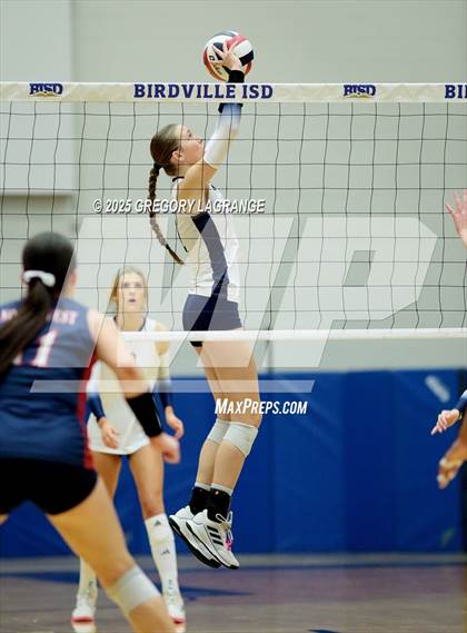 Thumbnail 3 in Flower Mound vs Northwest (UIL 6A Regional Volleyball Semi-Finals Division 2) photogallery.