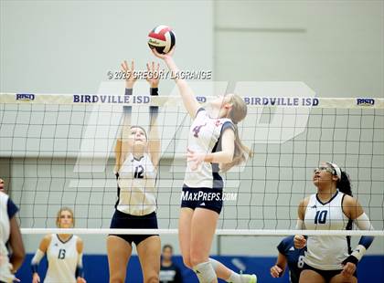 Thumbnail 1 in Flower Mound vs Northwest (UIL 6A D2 Volleyball Region Semi-Final) photogallery.