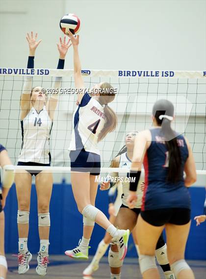 Thumbnail 2 in Flower Mound vs Northwest (UIL 6A Regional Volleyball Semi-Finals Division 2) photogallery.