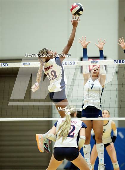 Thumbnail 1 in Flower Mound vs Northwest (UIL 6A D2 Volleyball Region Semi-Final) photogallery.