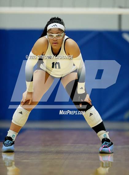 Thumbnail 1 in Flower Mound vs Northwest (UIL 6A D2 Volleyball Region Semi-Final) photogallery.