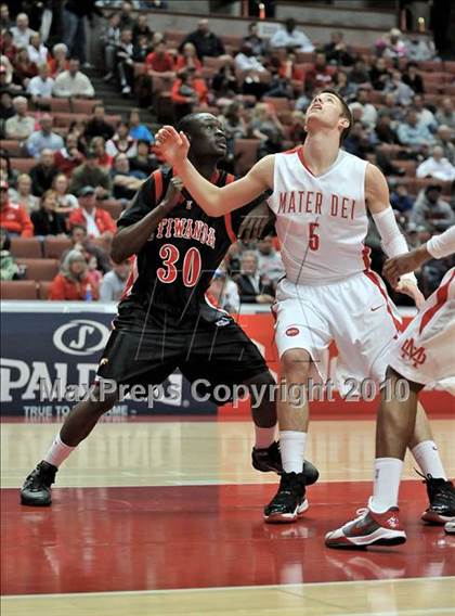 Thumbnail 1 in Mater Dei vs. Etiwanda (CIF SS D1AA Final) photogallery.