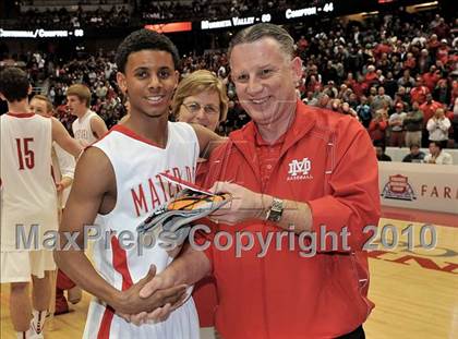 Thumbnail 2 in Mater Dei vs. Etiwanda (CIF SS D1AA Final) photogallery.