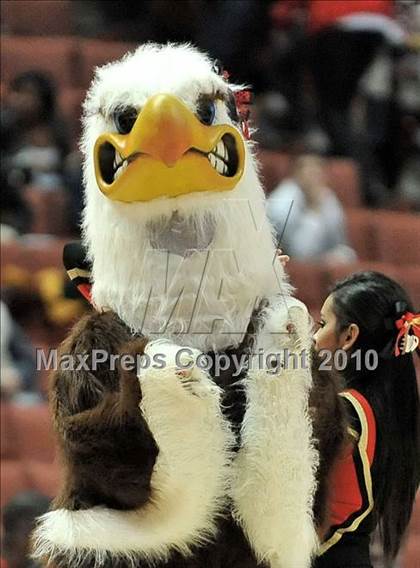 Thumbnail 1 in Mater Dei vs. Etiwanda (CIF SS D1AA Final) photogallery.