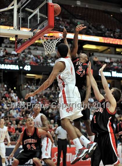 Thumbnail 2 in Mater Dei vs. Etiwanda (CIF SS D1AA Final) photogallery.