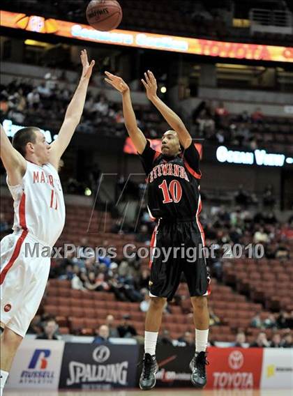 Thumbnail 2 in Mater Dei vs. Etiwanda (CIF SS D1AA Final) photogallery.
