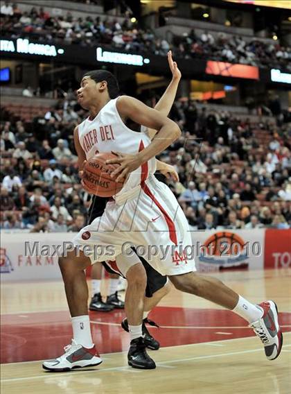 Thumbnail 1 in Mater Dei vs. Etiwanda (CIF SS D1AA Final) photogallery.