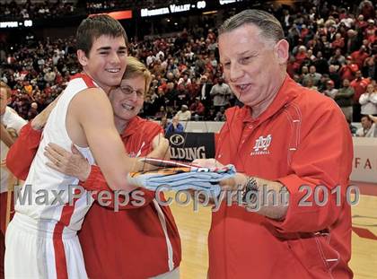 Thumbnail 1 in Mater Dei vs. Etiwanda (CIF SS D1AA Final) photogallery.