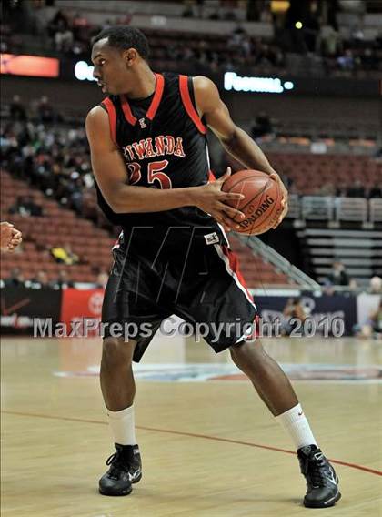 Thumbnail 3 in Mater Dei vs. Etiwanda (CIF SS D1AA Final) photogallery.