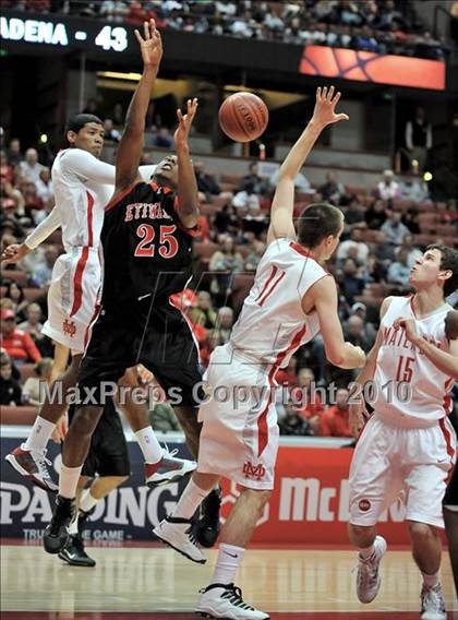 Thumbnail 2 in Mater Dei vs. Etiwanda (CIF SS D1AA Final) photogallery.